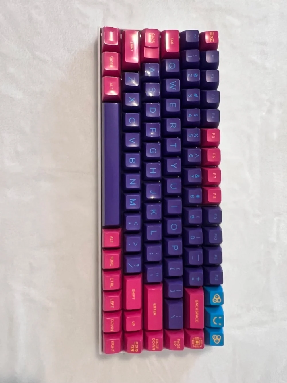 Custom 65% Mechanical Gaming Keyboard w/ Hard Carry Case, USB Cable & Keycap Pul